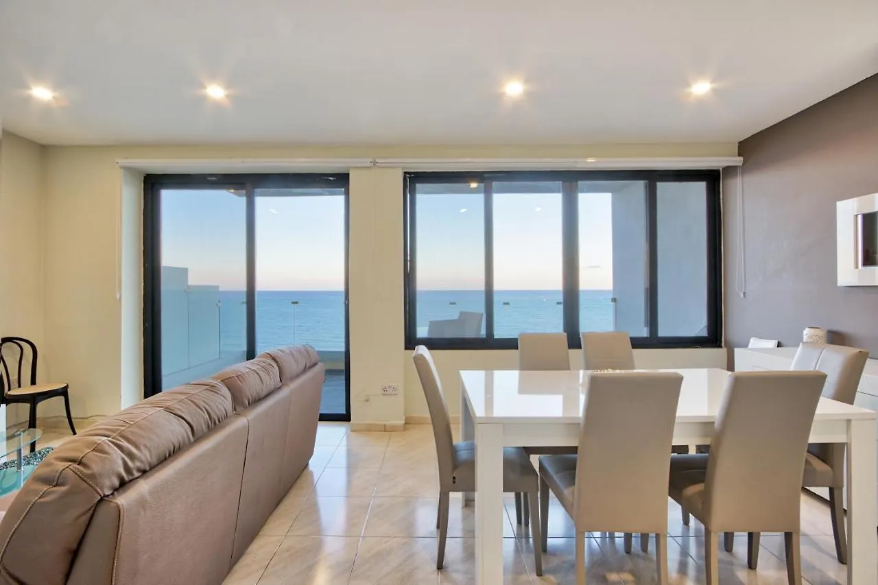 Spacious Seafront 3Br, Sliema Near Beach, Ac Wifi By 360 Estates 0*,  Malta